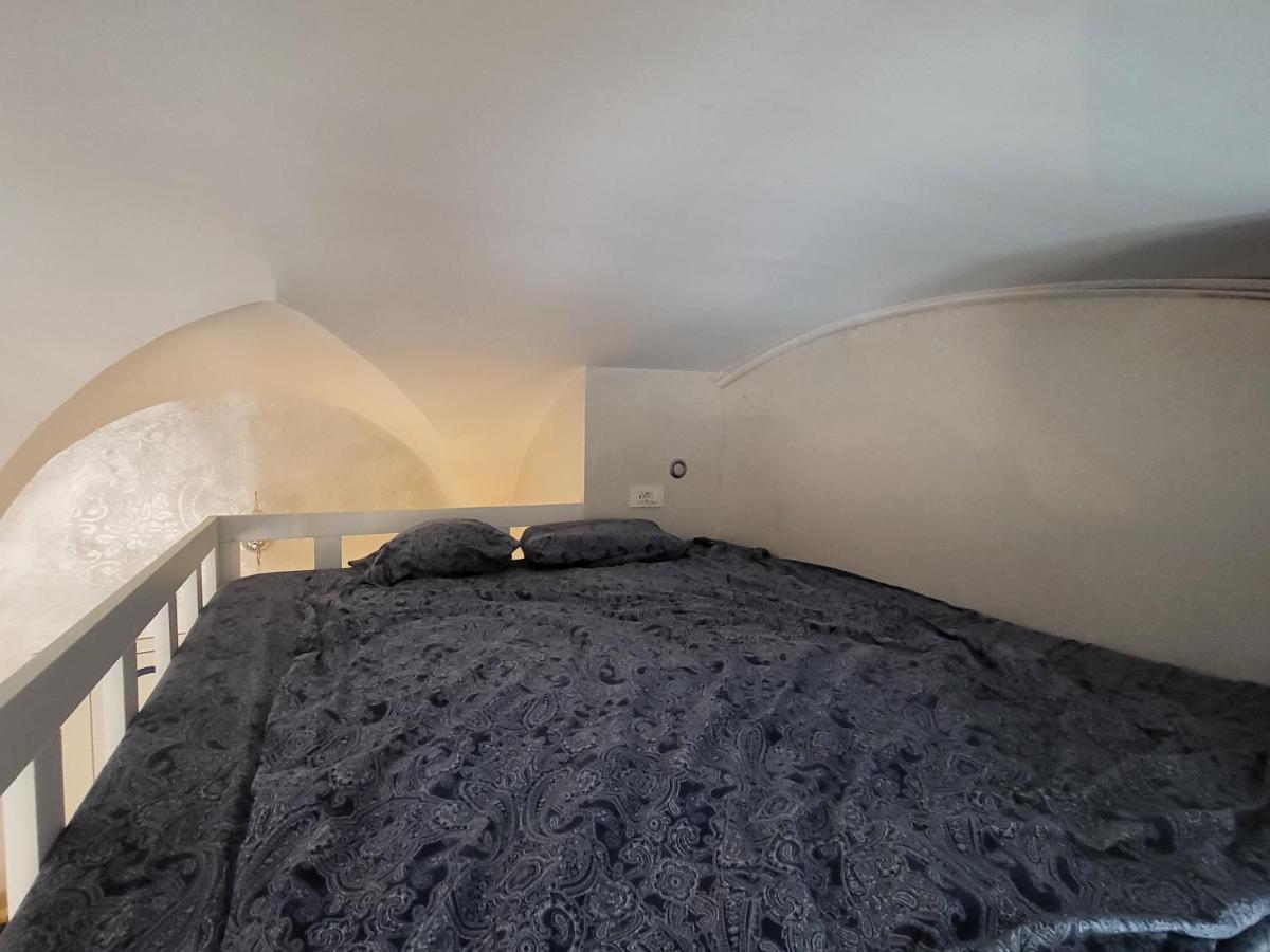 Vintage Apartment In The City Centre Old Town Lubiana Esterno foto