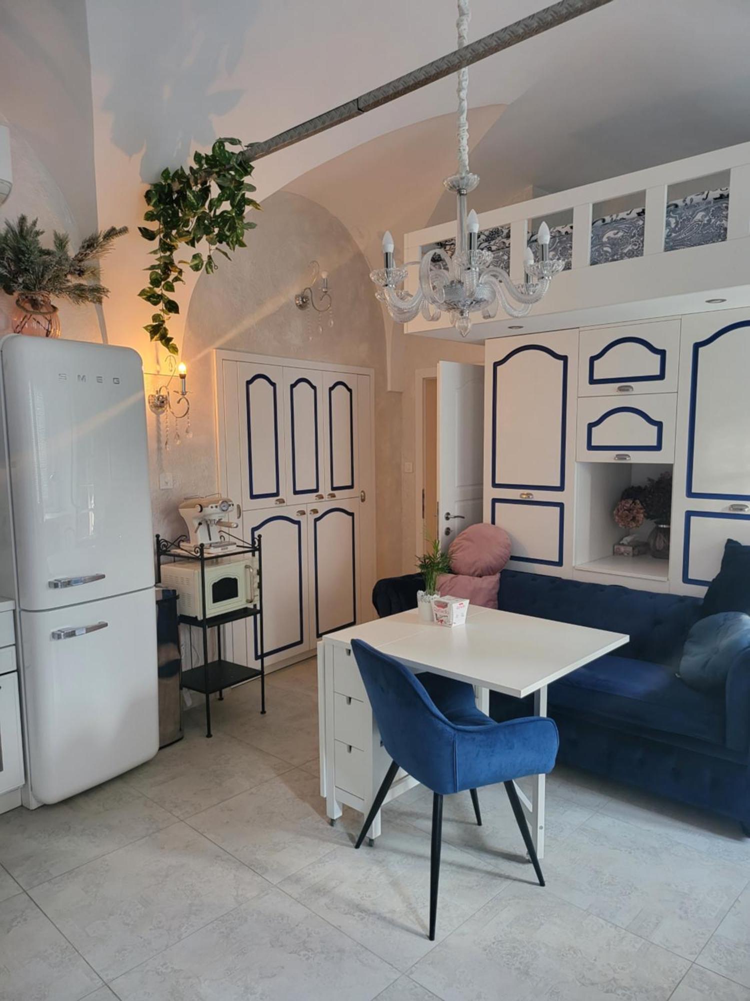 Vintage Apartment In The City Centre Old Town Lubiana Esterno foto